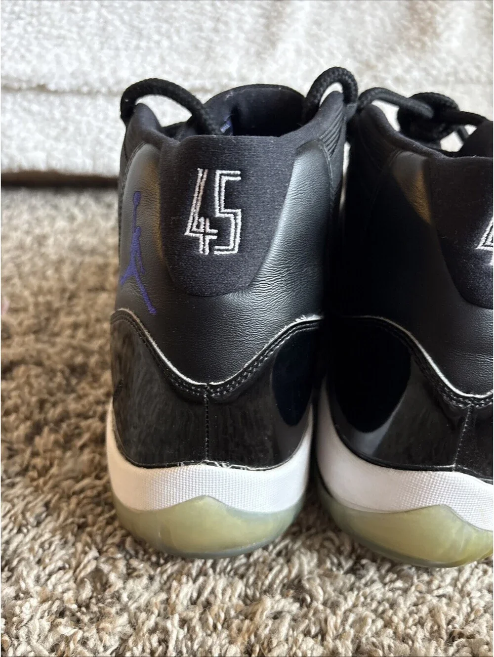 NIKE AIR JORDAN RETRO 11 